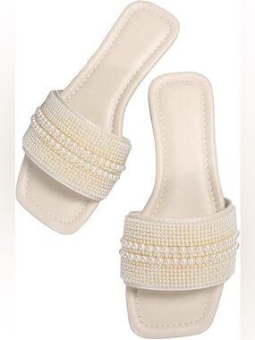 Size 7.5 Women’s Pearl-Embellished Ivory Slide Sandals